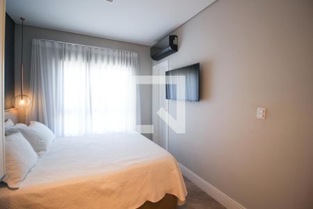 Suíte  de apartamento à venda com 2 quartos, 85m² em Indianópolis, São Paulo