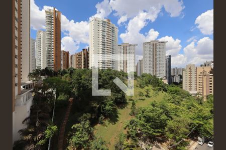 Vista do Quarto de apartamento à venda com 2 quartos, 56m² em Vila Andrade, São Paulo