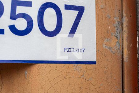 Fachada de casa para alugar com 2 quartos, 150m² em Nacional, Contagem