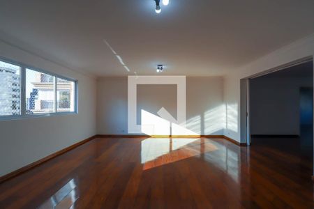 Apartamento para alugar com 3 quartos, 240m² em Itaim Bibi, São Paulo