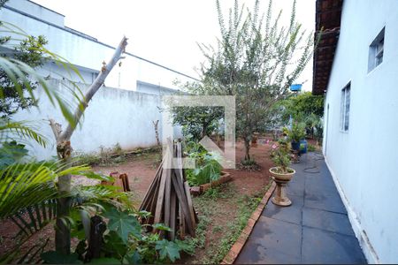 Casa de Condomínio para alugar com 3 quartos, 185m² em Anhangüera, Goiânia