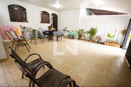 Casa de Condomínio para alugar com 3 quartos, 185m² em Anhangüera, Goiânia