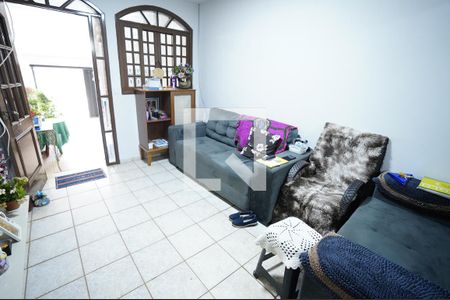 Sala de casa de condomínio para alugar com 3 quartos, 185m² em Anhangüera, Goiânia