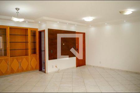Apartamento para alugar com 4 quartos, 121m² em Nova Suiça, Goiânia