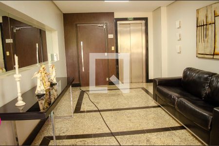 Apartamento à venda com 4 quartos, 121m² em Nova Suiça, Goiânia