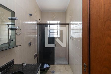 Banheiro de casa para alugar com 2 quartos, 140m² em Parque Vitoria, São Paulo