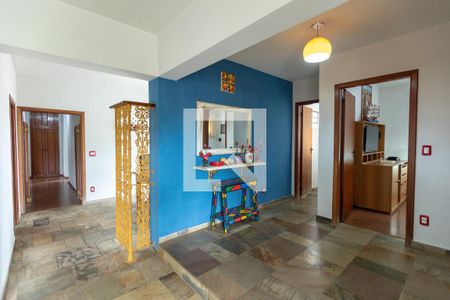 Casa à venda com 5 quartos, 332m² em Vila Nogueira, Campinas