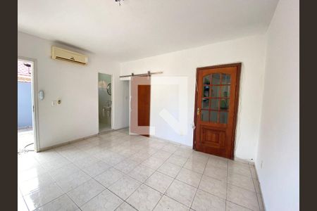 sala de casa para alugar com 2 quartos, 81m² em Piedade, Rio de Janeiro