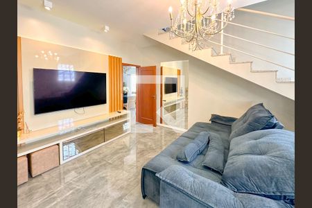 Sala de TV de casa para alugar com 4 quartos, 200m² em Ingleses Norte, Florianópolis