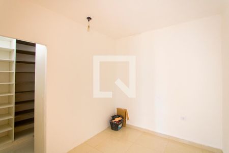 Quarto 1 - Suíte de casa para alugar com 2 quartos, 44m² em Vila Guarani, Santo André