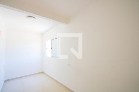 Quarto 2 de casa para alugar com 2 quartos, 44m² em Vila Guarani, Santo André