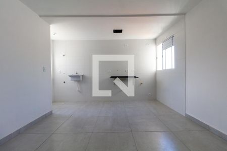 Sala, Cozinha e área de serviço de apartamento para alugar com 2 quartos, 46m² em Vila Ré, São Paulo