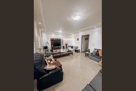 Casa à venda com 5 quartos, 220m² em Fundação, São Caetano do Sul