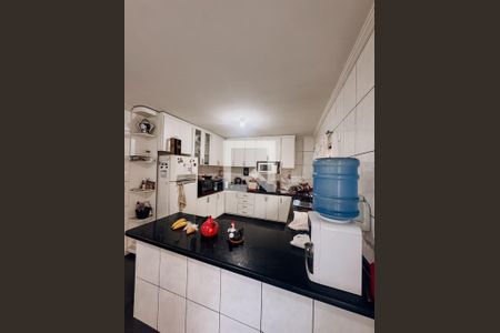 Casa à venda com 5 quartos, 220m² em Fundação, São Caetano do Sul