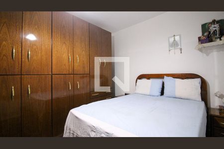 Casa à venda com 3 quartos, 182m² em Vila Tolstoi, São Paulo