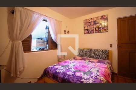 Casa à venda com 3 quartos, 182m² em Vila Tolstoi, São Paulo