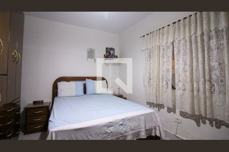 Casa à venda com 3 quartos, 182m² em Vila Tolstoi, São Paulo