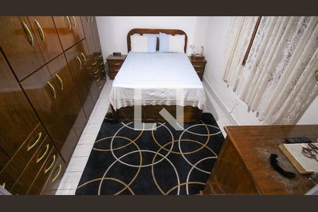 Casa à venda com 3 quartos, 182m² em Vila Tolstoi, São Paulo