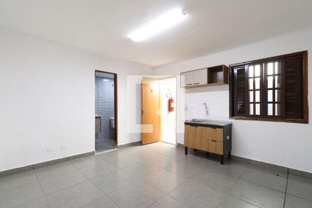 Sala/Cozinha/Quarto  de casa para alugar com 1 quarto, 320m² em Pompeia, São Paulo