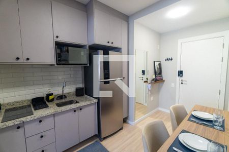 Cozinha de apartamento para alugar com 1 quarto, 35m² em Vila Clementino, São Paulo
