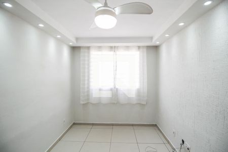 Sala de apartamento para alugar com 2 quartos, 51m² em Vila Dagmar, Belford Roxo