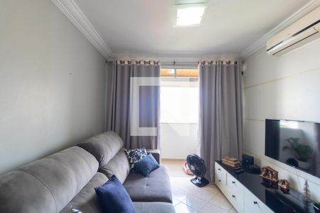 Salas de apartamento à venda com 3 quartos, 78m² em Jardim das Paineiras, Campinas