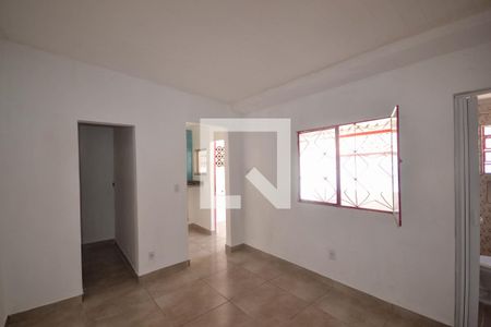Sala de casa para alugar com 1 quarto, 30m² em São Francisco de Assis, Belford Roxo