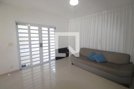 Sala de casa para alugar com 2 quartos, 200m² em Campinho, Rio de Janeiro