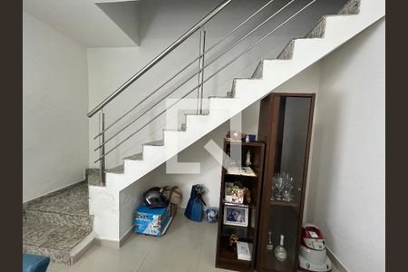 Escada de casa para alugar com 2 quartos, 200m² em Campinho, Rio de Janeiro