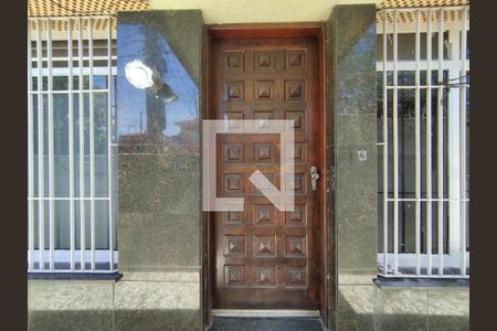 Entrada de casa para alugar com 4 quartos, 730m² em São João Climaco, São Paulo
