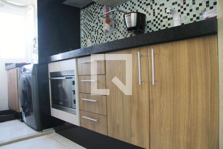 Cozinha e Área de Serviço de apartamento à venda com 3 quartos, 56m² em Jardim Cocaia, Guarulhos