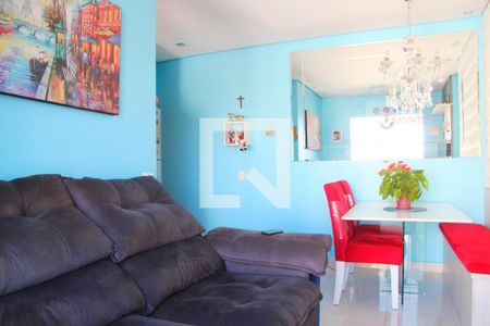 Sala  de apartamento à venda com 3 quartos, 56m² em Jardim Cocaia, Guarulhos