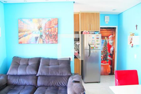 Sala  de apartamento à venda com 3 quartos, 56m² em Jardim Cocaia, Guarulhos