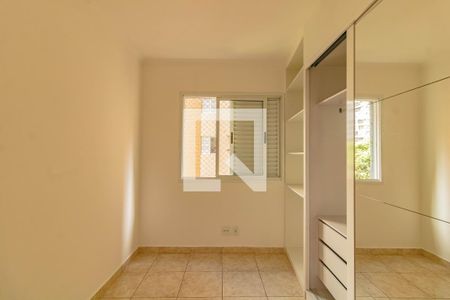 Quarto 1 de apartamento para alugar com 2 quartos, 55m² em Vila Guarani, São Paulo