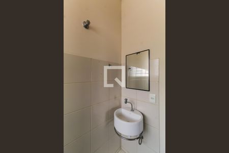 Banheiro de kitnet/studio para alugar com 1 quarto, 20m² em Mooca, São Paulo