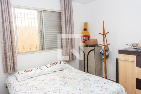 Quarto 1 de casa para alugar com 4 quartos, 120m² em Socorro, São Paulo