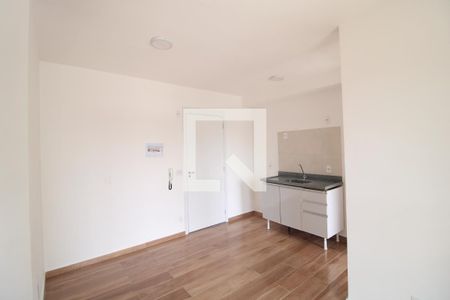 Sala de apartamento para alugar com 2 quartos, 39m² em Jardim Santo Antoninho, São Paulo