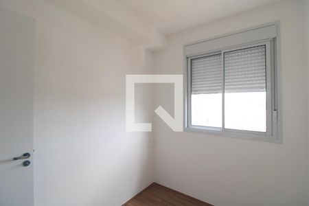 Quarto 1 de apartamento para alugar com 2 quartos, 39m² em Jardim Santo Antoninho, São Paulo