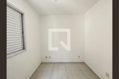 Quarto 02 de apartamento para alugar com 2 quartos, 47m² em Parque Rincao, Cotia