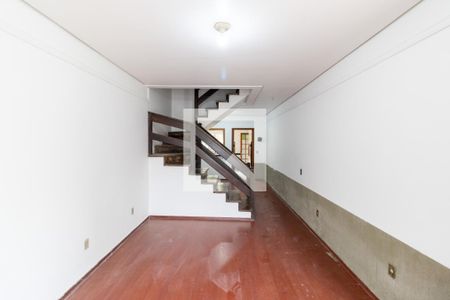 Sala de casa para alugar com 3 quartos, 242m² em Jardim Isabel, Porto Alegre