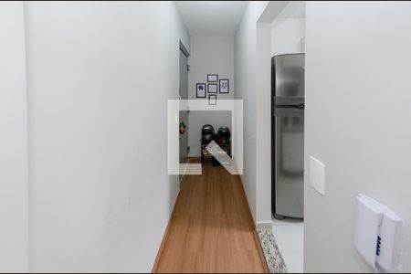 Corredor de apartamento à venda com 2 quartos, 59m² em João Pinheiro, Belo Horizonte
