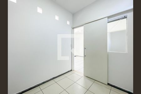 Quarto 1 de casa para alugar com 2 quartos, 50m² em Km 18, Osasco