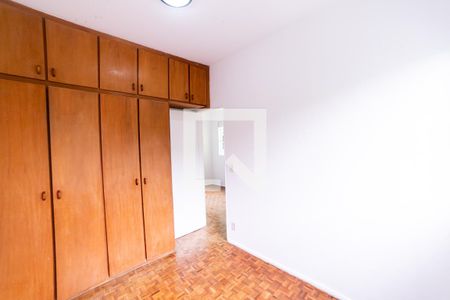 Quarto 1 de apartamento para alugar com 2 quartos, 66m² em Ipiranga, Belo Horizonte