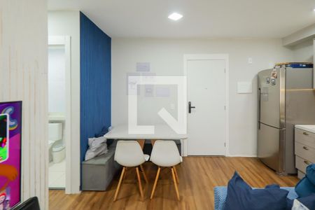 Sala de estar e jantar  de apartamento para alugar com 2 quartos, 36m² em Usina Piratininga, São Paulo