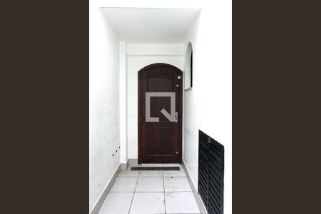 Corredor de casa à venda com 3 quartos, 250m² em Vila Gomes Cardim, São Paulo