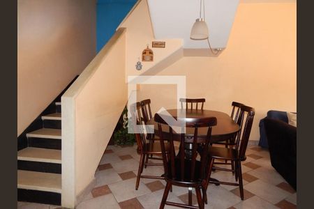 Casa à venda com 3 quartos, 189m² em Cambuci, São Paulo