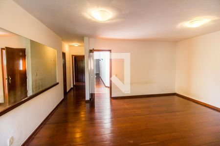 Suíte 1 de casa de condomínio para alugar com 3 quartos, 460m² em Residencial Nove (alphaville), Santana de Parnaíba