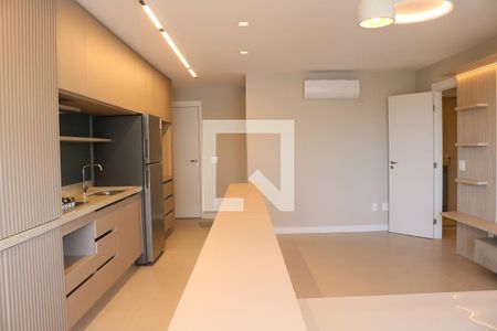 Sala e Cozinha Integrada de apartamento para alugar com 2 quartos, 74m² em Barra Funda, São Paulo