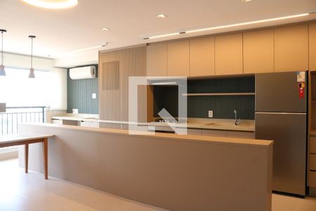 Sala e Cozinha Integrada de apartamento para alugar com 2 quartos, 74m² em Barra Funda, São Paulo