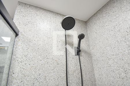 Banheiro de kitnet/studio para alugar com 1 quarto, 24m² em Vila Mariana, São Paulo